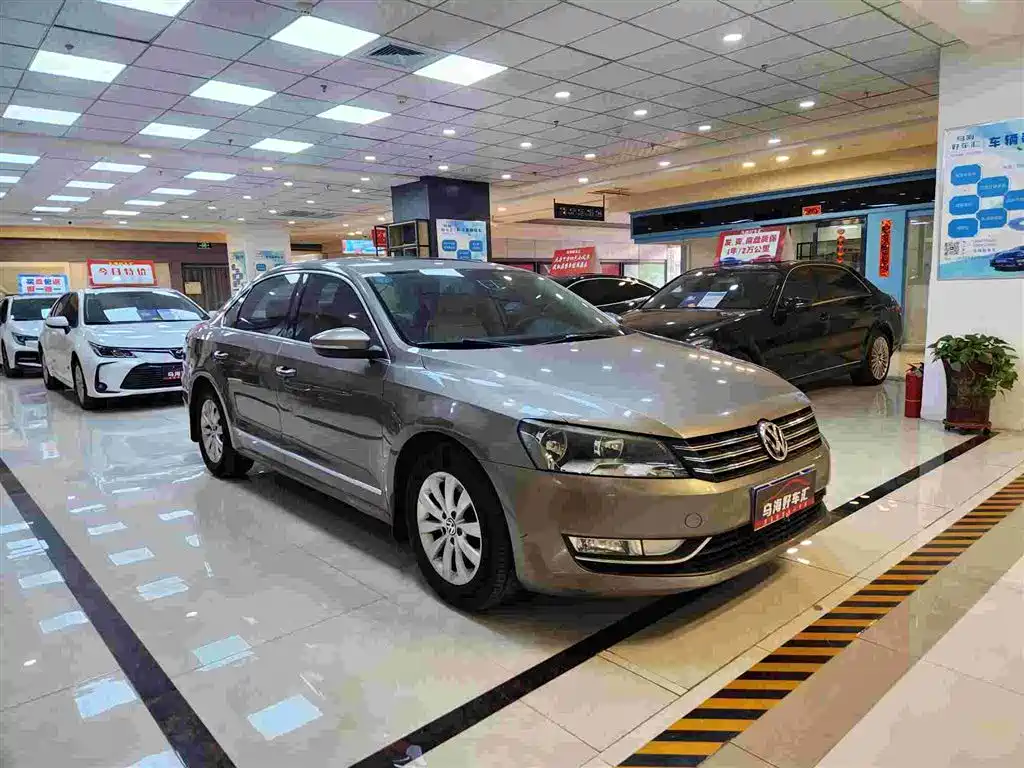 Volkswagen Passat 2013 1.8TSI DSG Zunrong фото 3