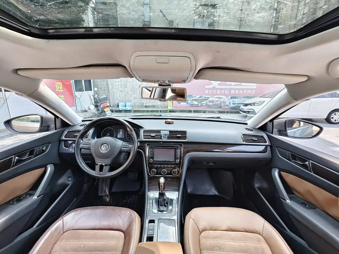 Volkswagen Passat 2014 2.0TSI DSG Ultimate Edition фото 6