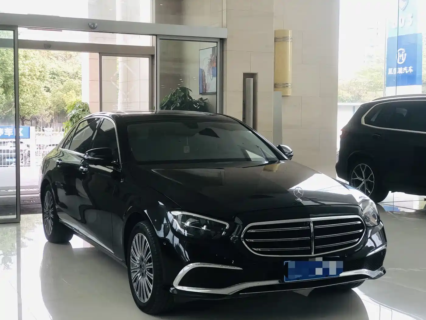 Mercedes-Benz E-Class 2022 E 300 L Luxury фото 3