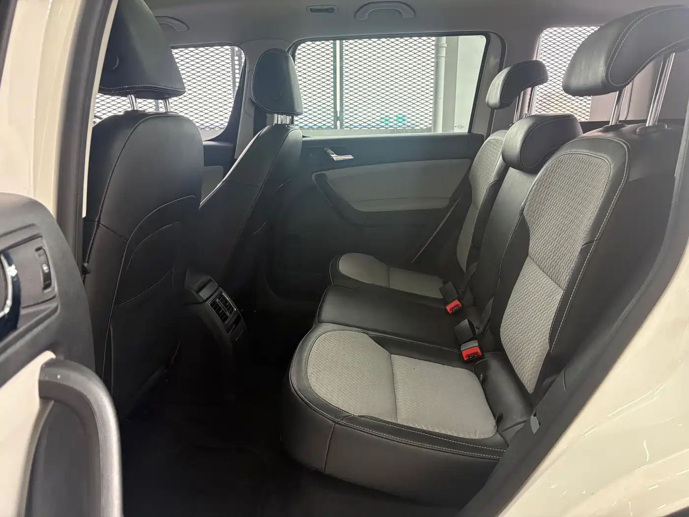 Škoda Yeti 2016 1.4TSI DSG Pioneer Edition фото 10