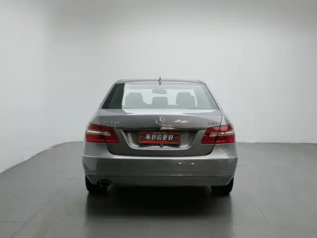 Mercedes-Benz E-Class (Import) 2010 E 260 CGI Fashion — фото 4