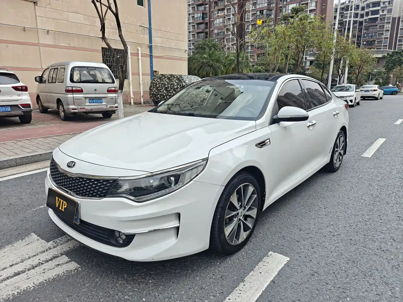 KIA K5