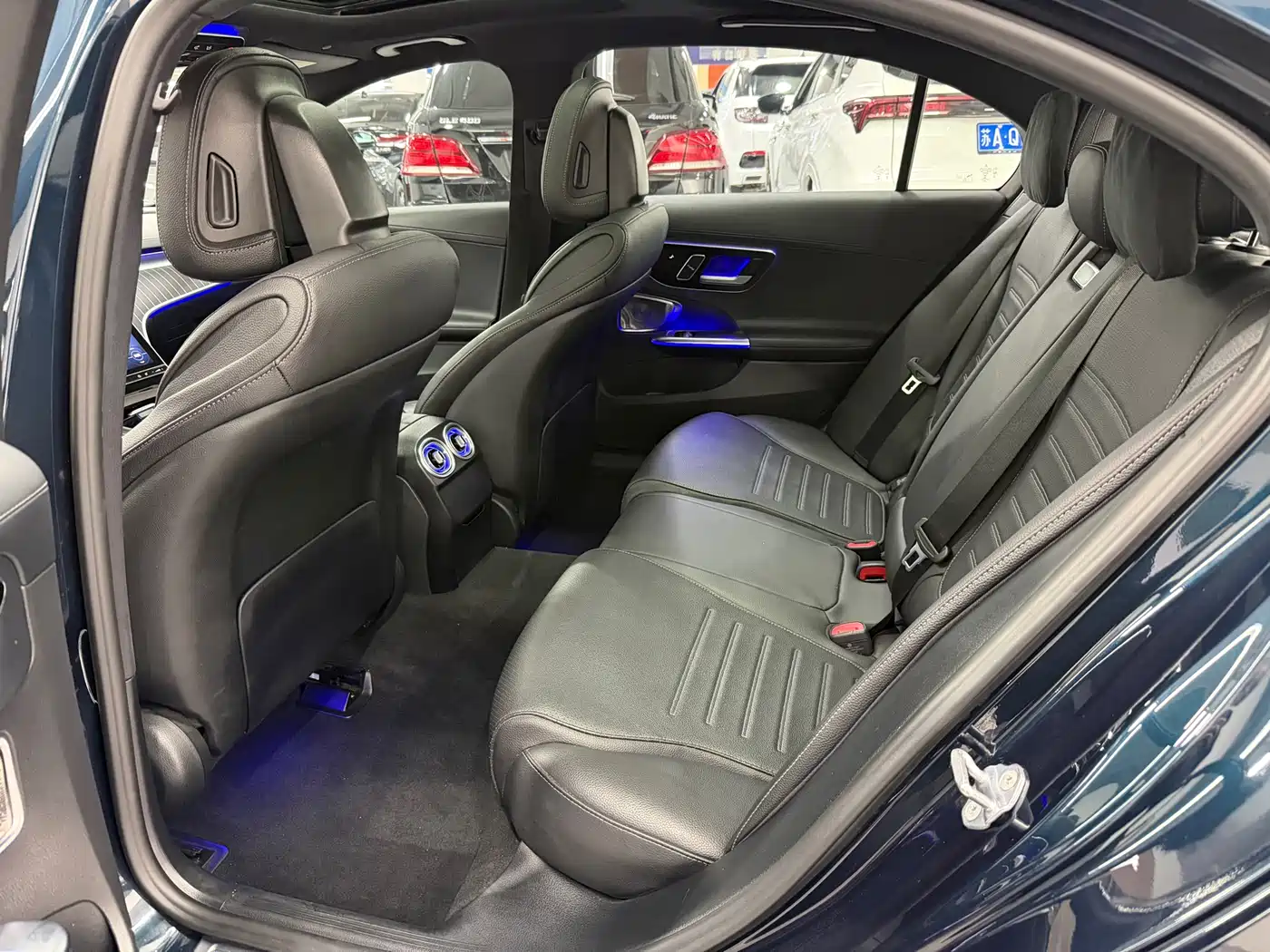 Mercedes-Benz C-Class 2023 C 260 L Night Edition Sport фото 9