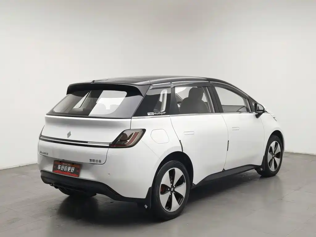 Фото 2 - Baojun Cloud