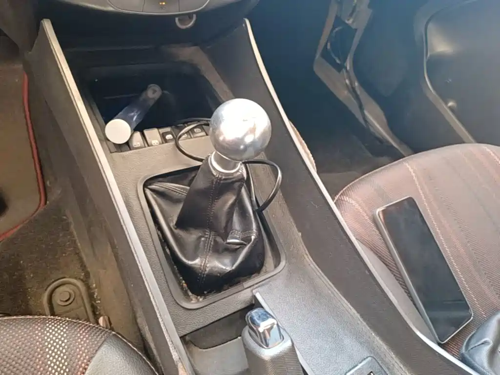 Chevrolet Sail 2014 2013 Sedan 1.4L Manual Happiness Edition II