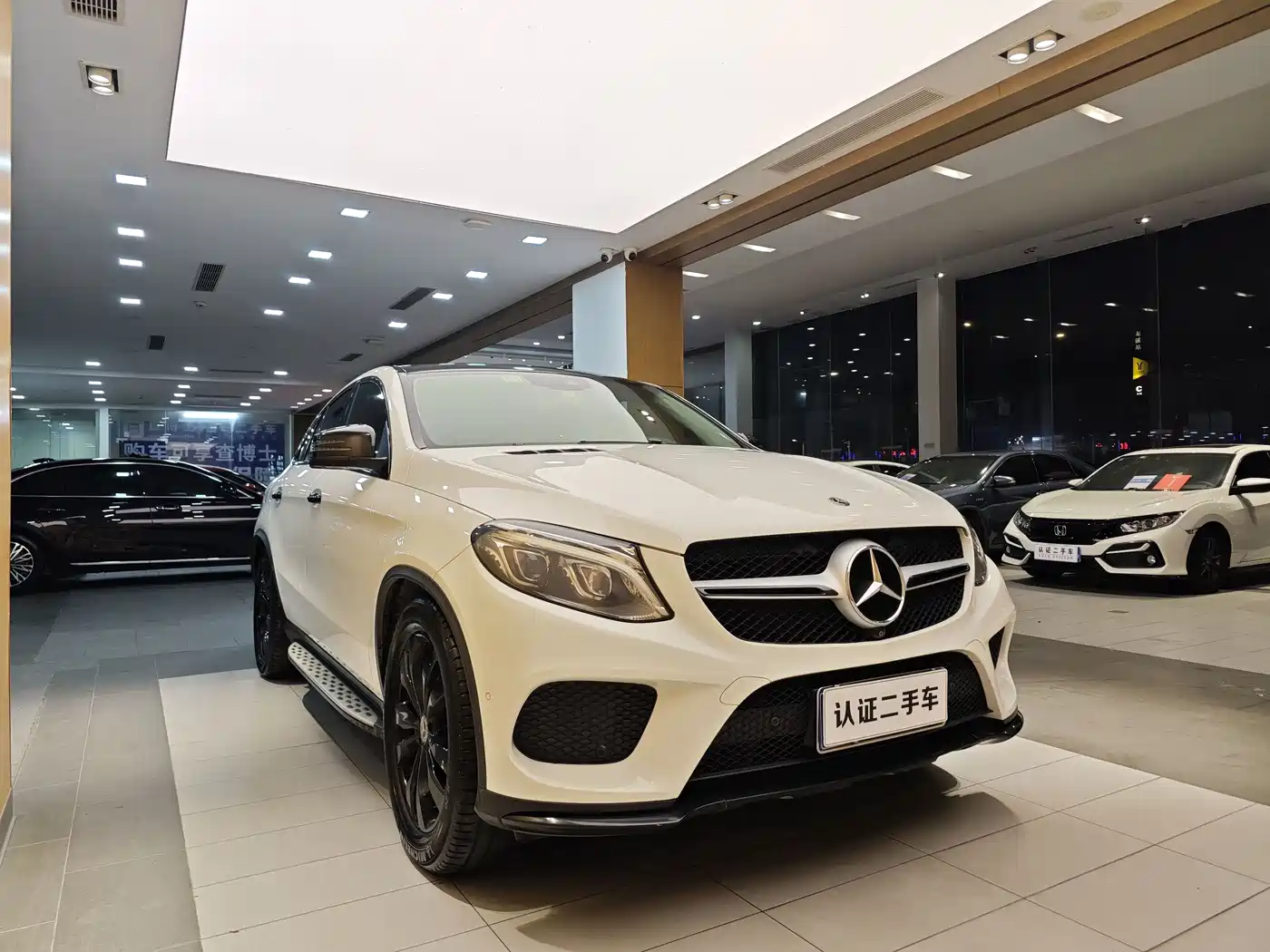 Mercedes-Benz GLE Coupe 2018 GLE 400 4MATIC Coupe SUV фото 4