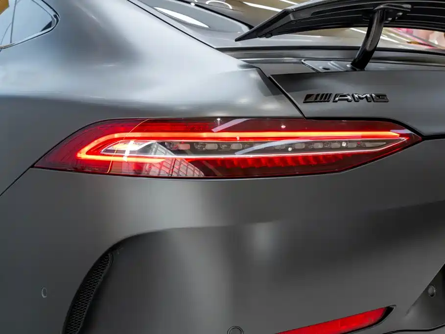 صورة 9 - Mercedes-Benz AMG GT