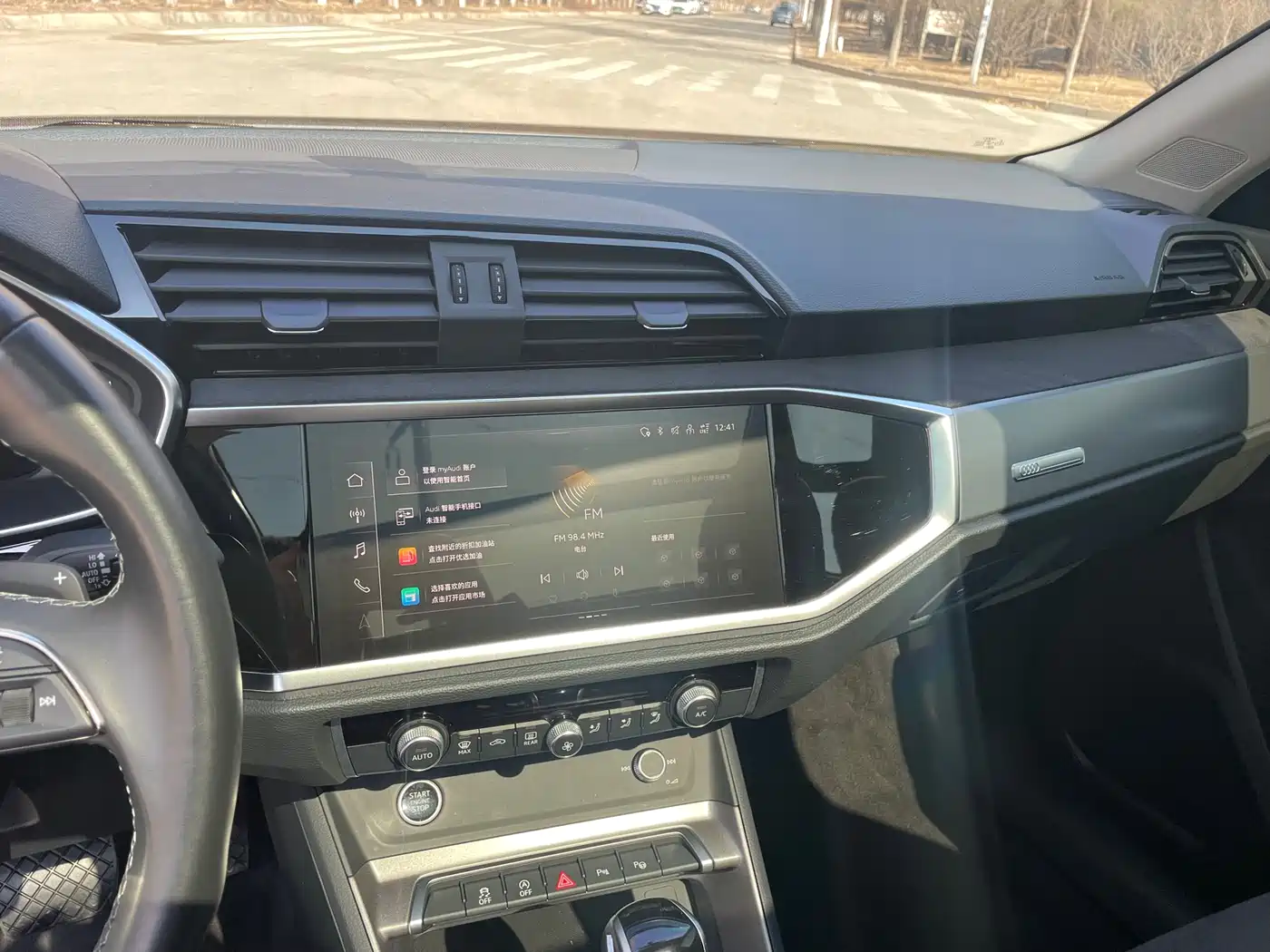 AUDI Q3
