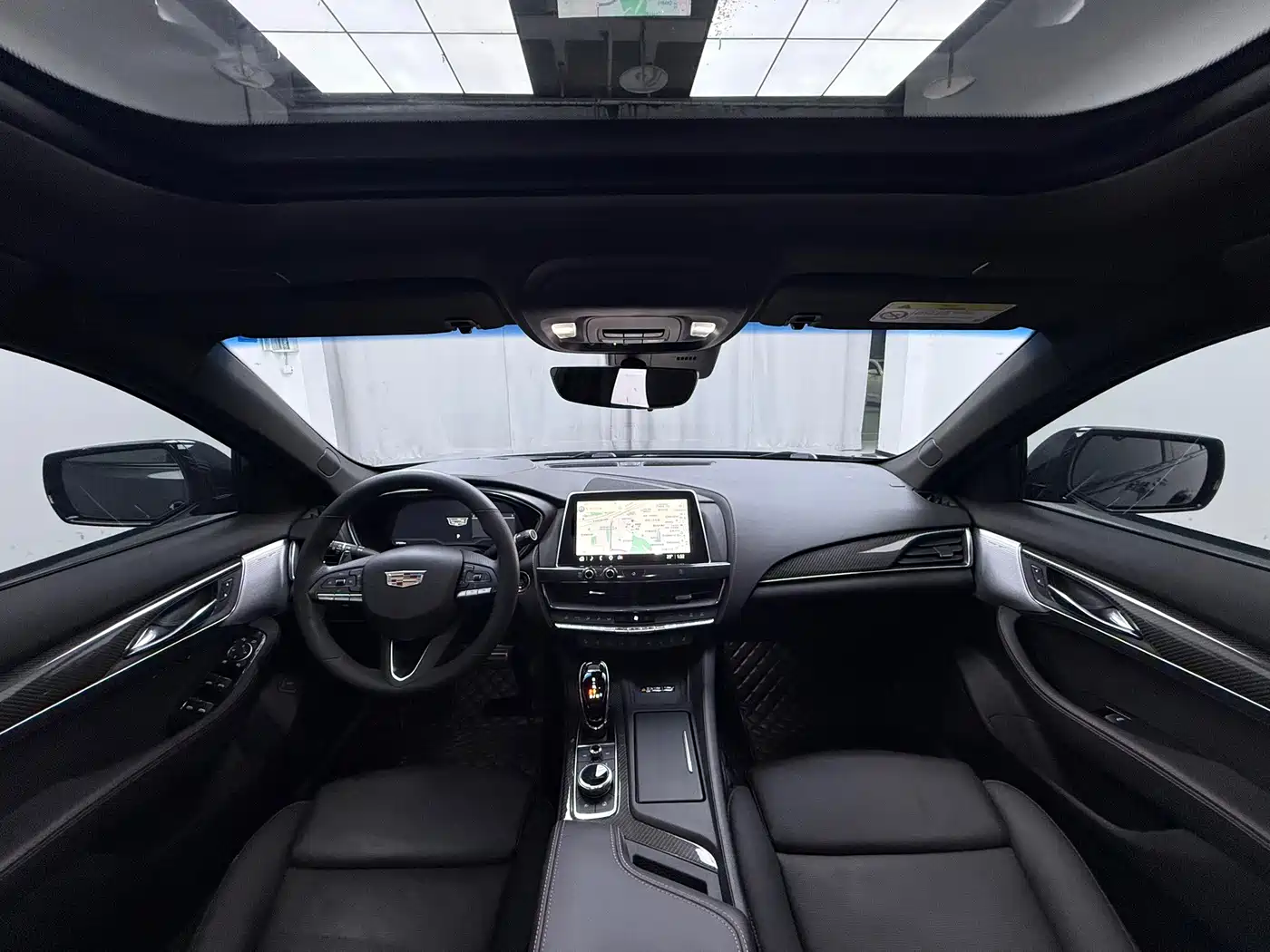 Фото 10 - Cadillac CT5