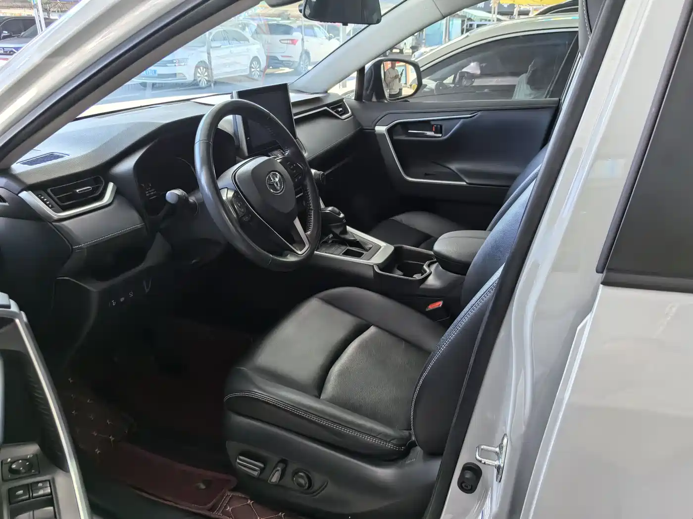 Toyota RAV4 Rongfang 2021 2.0L CVT 4WD Trend PLUS фото 7