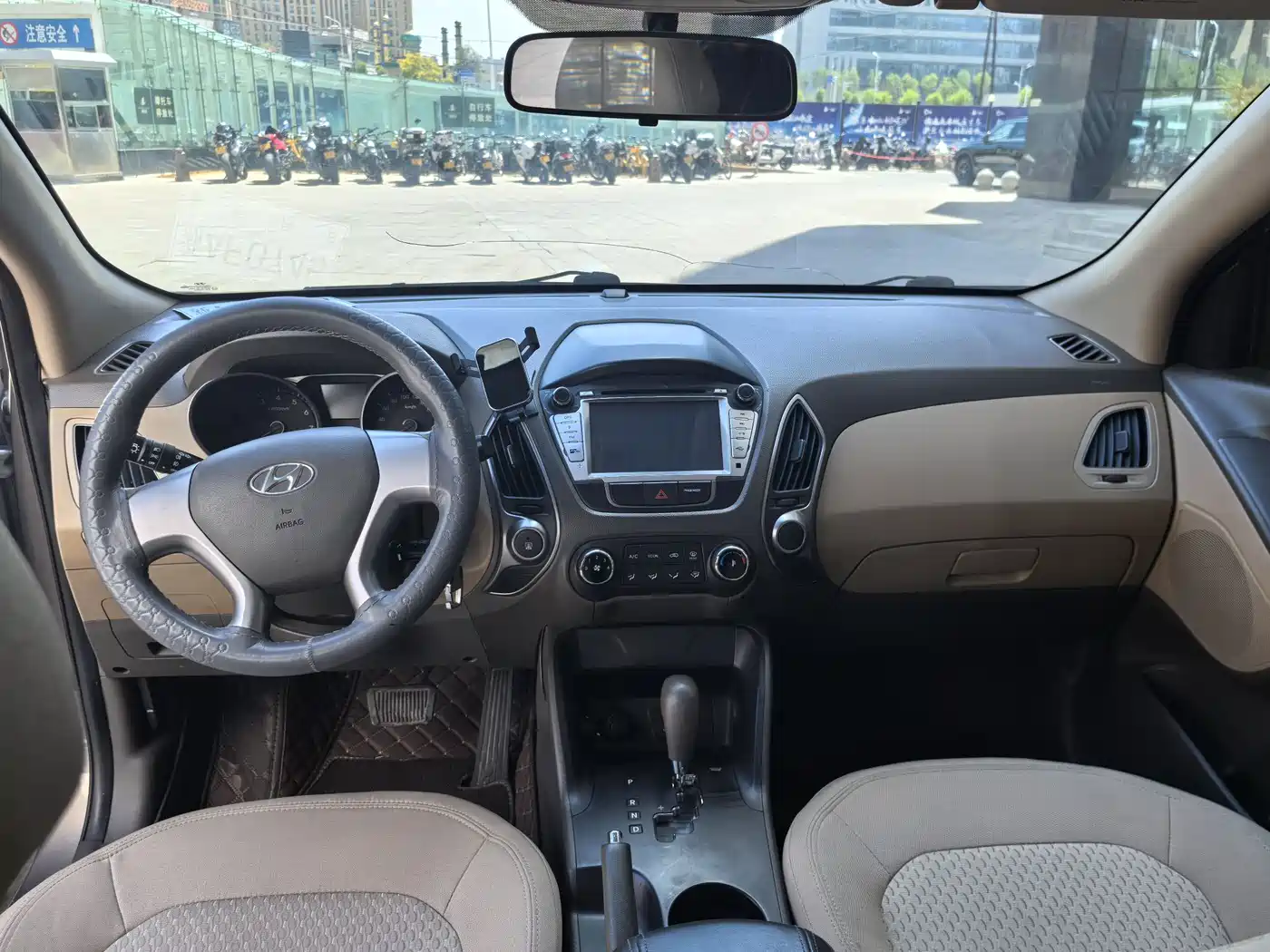 Hyundai Beijing Hyundai ix35 2013 2.0L Auto 2WD Smart GLS China IV фото 6