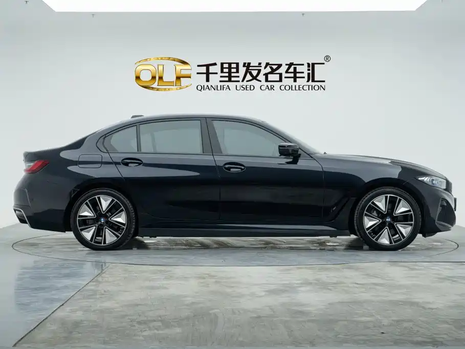 Фото 4 - BMW i3