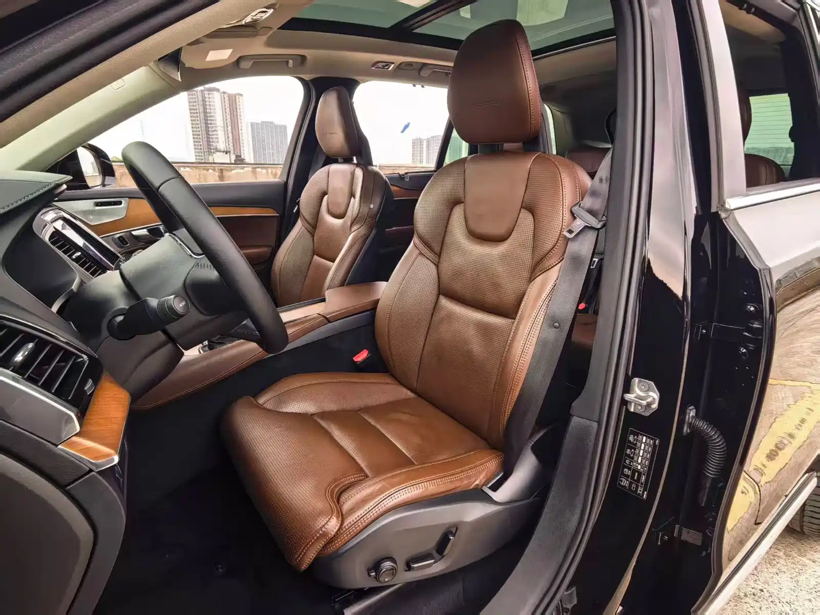 Photo 15 - Volvo XC90