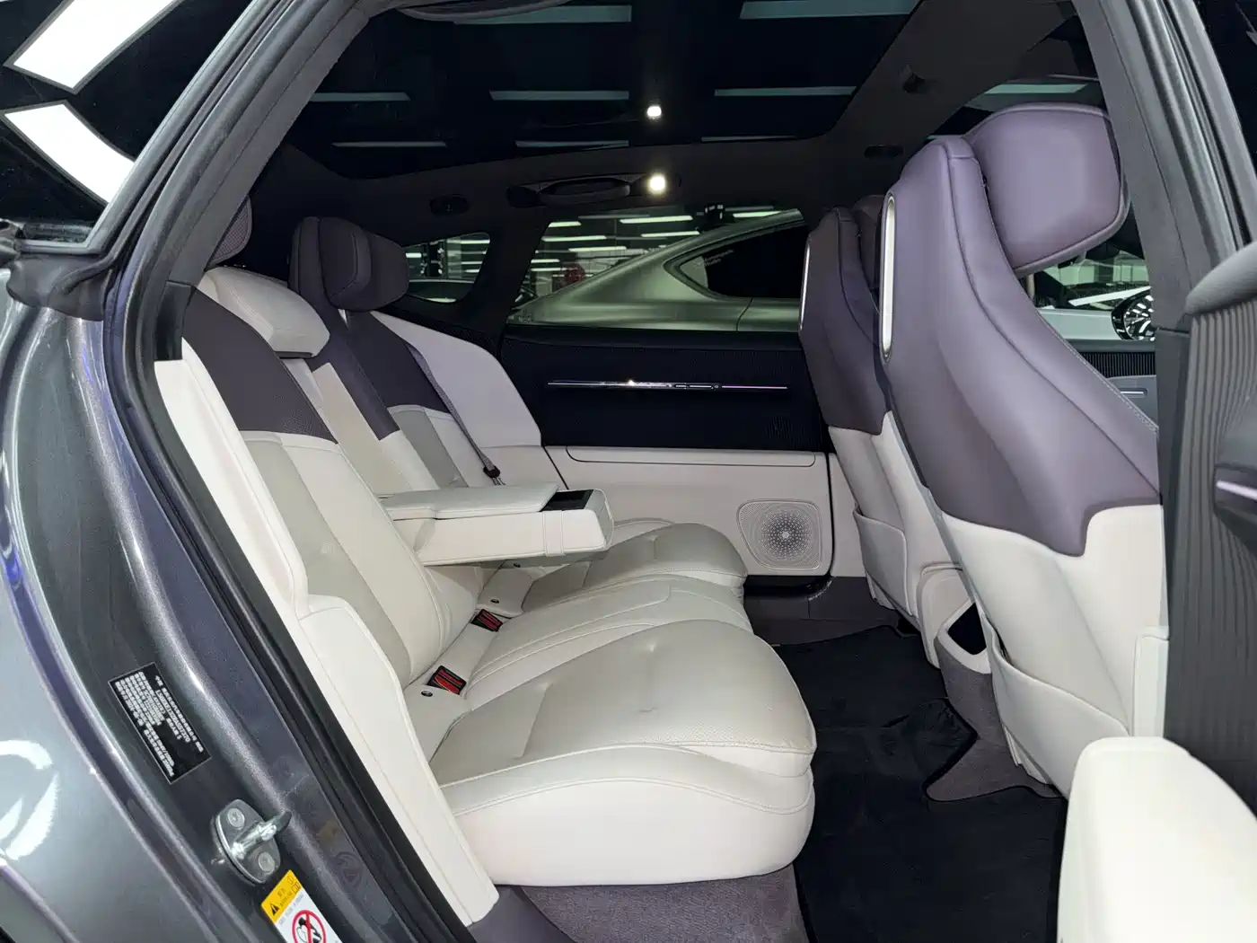 Avatr 12 2024 2024 700 Triple Laser RWD Luxury Enjoyment Edition