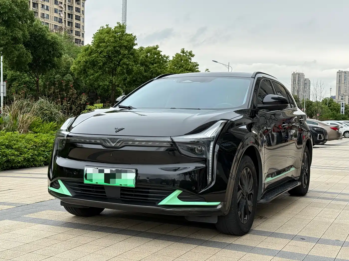 NEZHA AUTOMOBILE NEZHA U