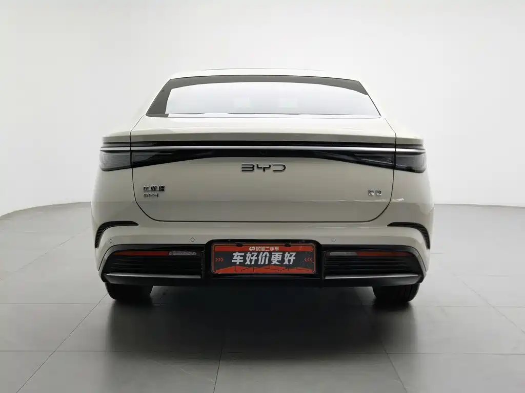 BYD Seal 2024 2024 Glory Edition DM-i 1.5L 121km Luxury