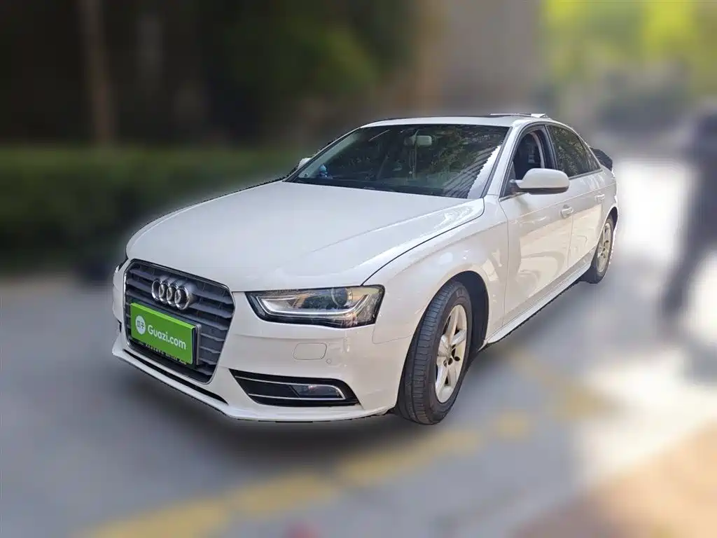 Audi A4L 2013 35 TFSI Automatic Standard фото 2