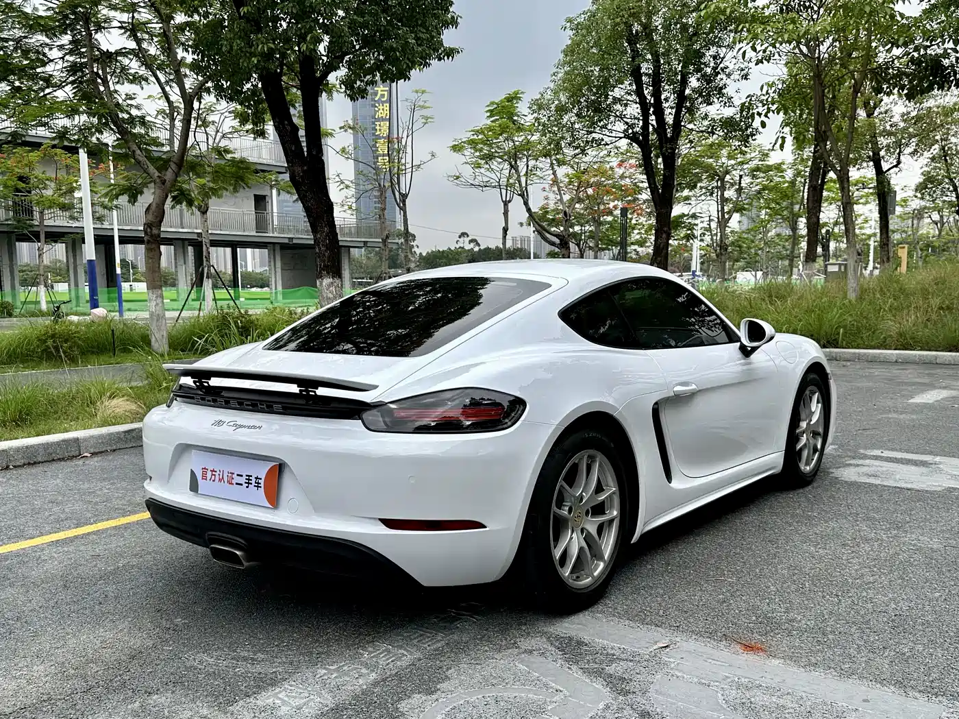 Porsche 718 2018 Cayman 2.0T фото 4