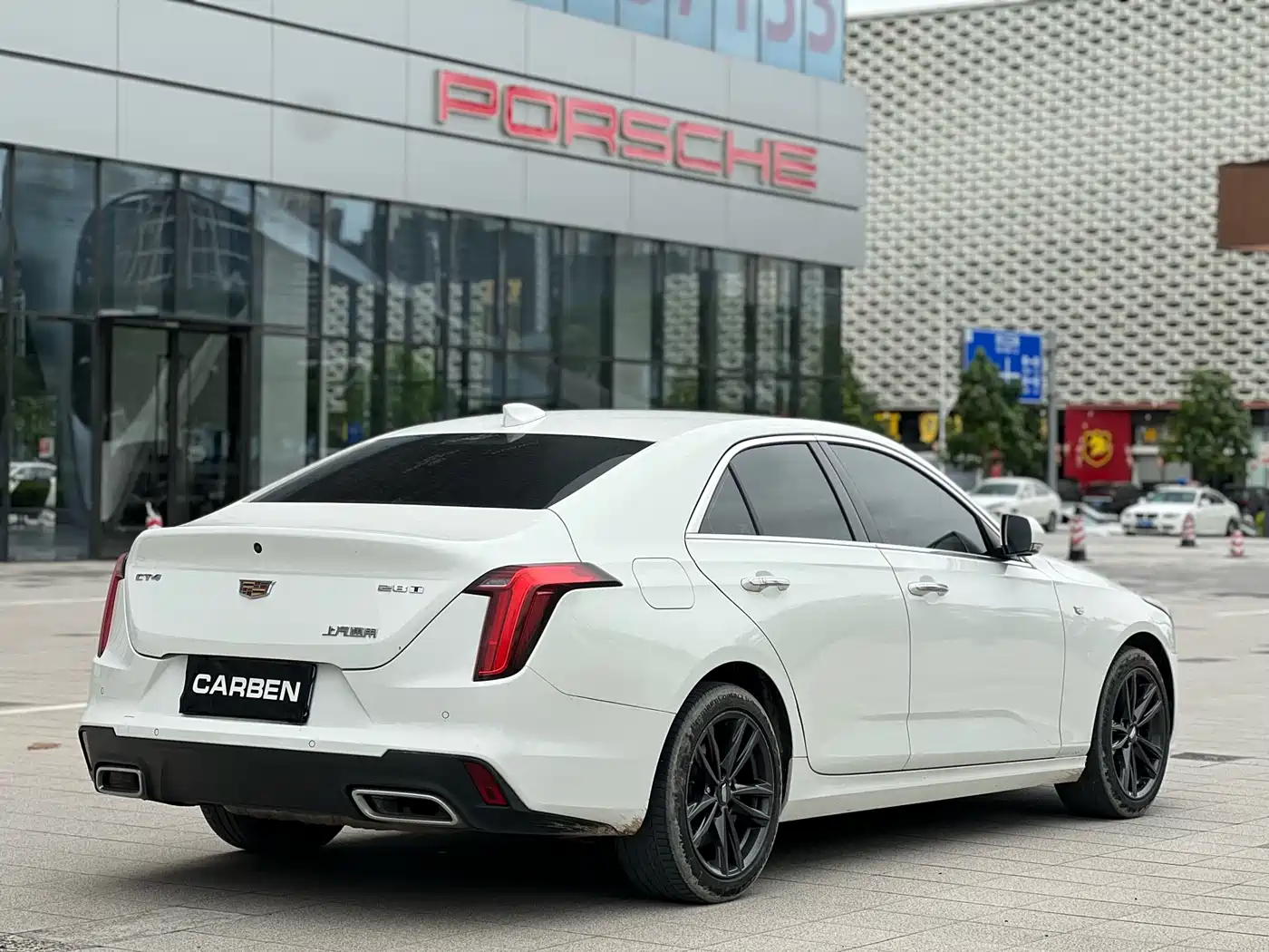 CADILLAC CT4