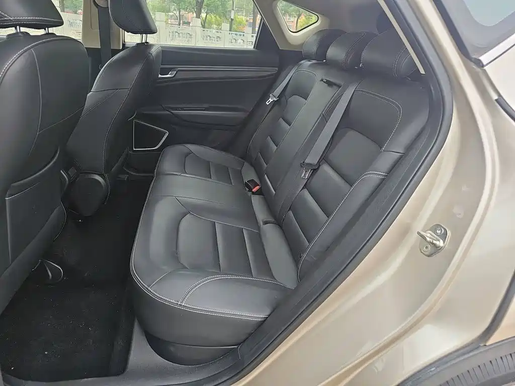 Geely Emgrand GS 2019 2018 Elegance Edition 1.8L Manual Leading Style