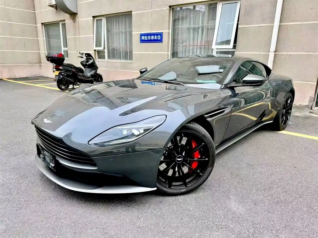 Aston Martin DB11 2020 4.0T V8 Coupe