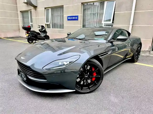Aston Martin DB11 2020 4.0T V8 Coupe