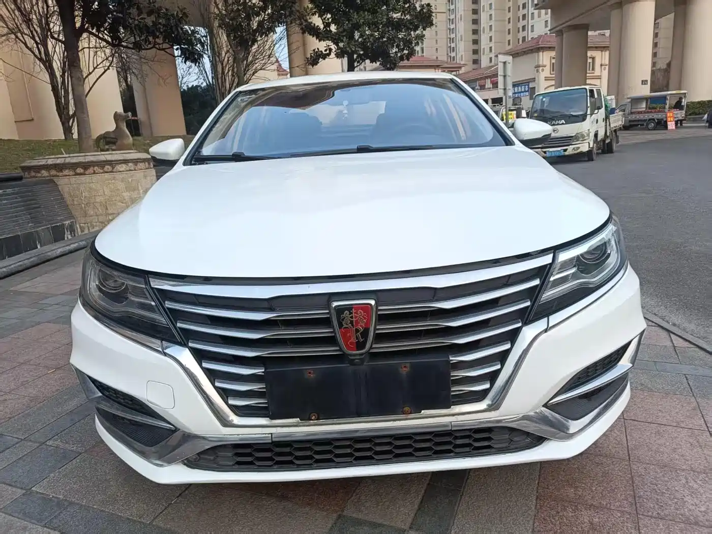 ROEWE I6 NEW ENERGY
