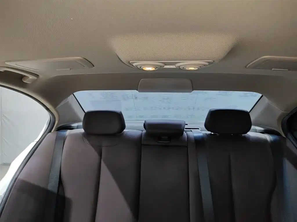 BMW 3 Series 2018 320Li Fashion Style фото 14
