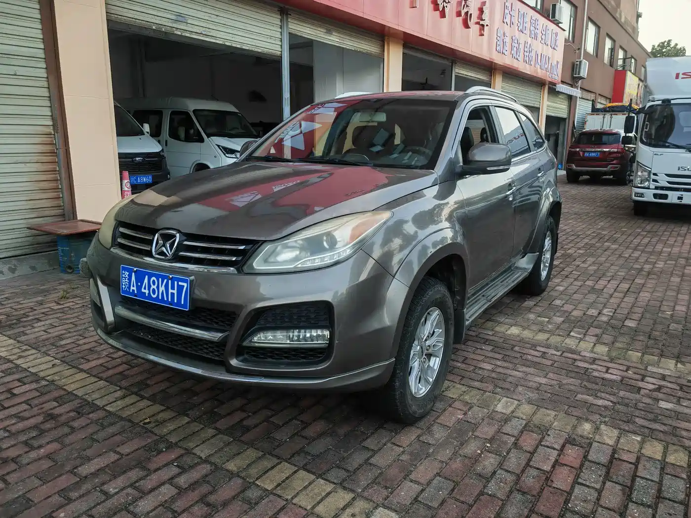 Jiangling Yusheng S350 2014 2013 2.4T Automatic 4WD Diesel Premium Luxury 5-seater