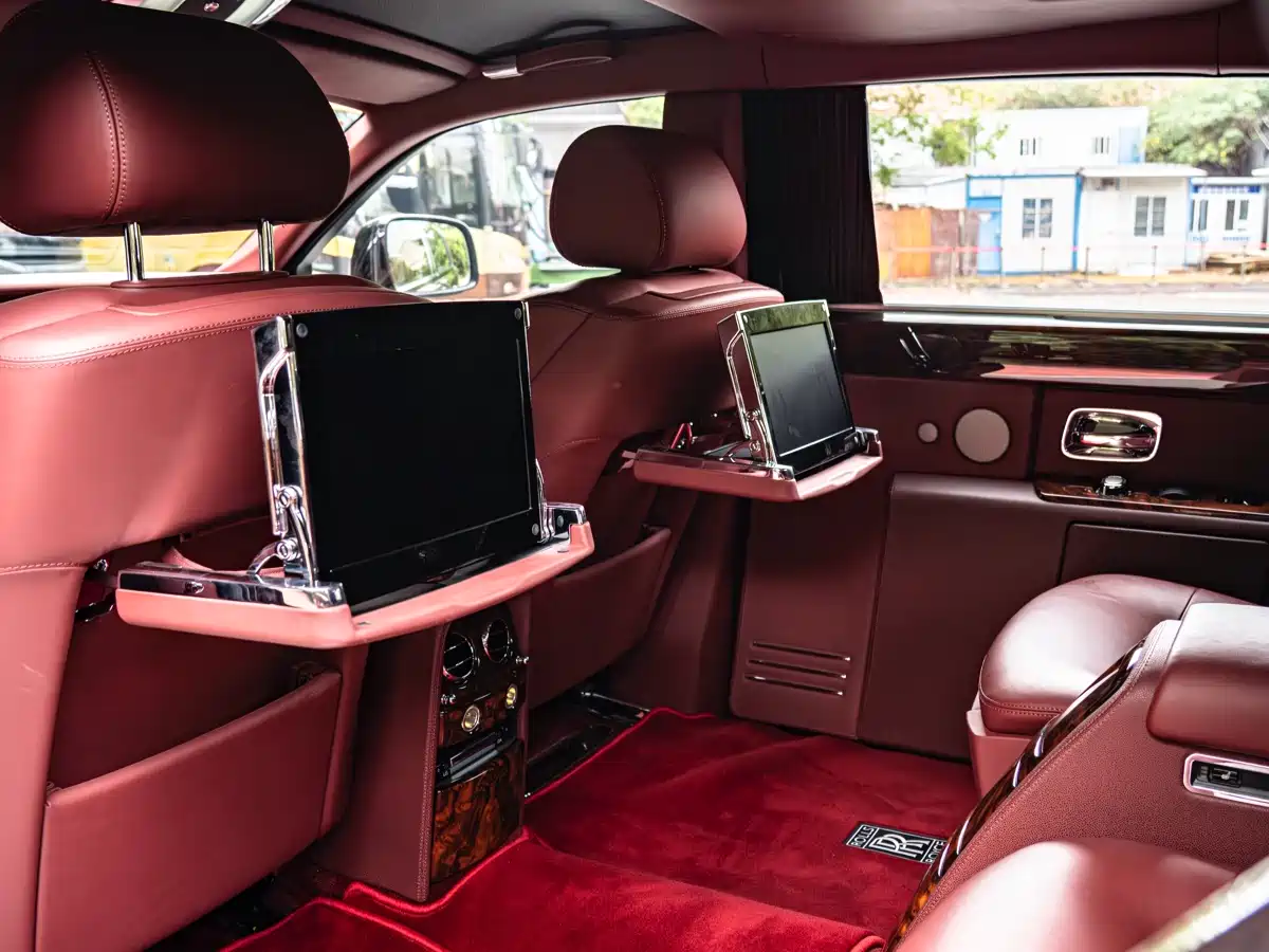 Rolls-Royce Phantom 2016 2013 6.7L Extended Wheelbase (EWB)