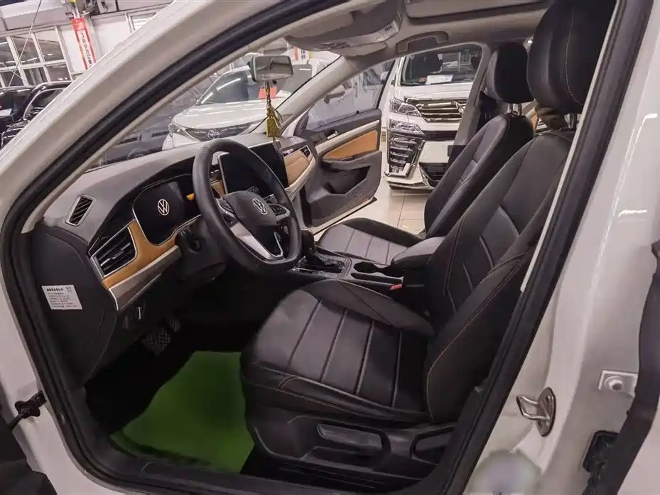 Volkswagen Bora 2024 280TSI DSG Comfort Ride Edition фото 10