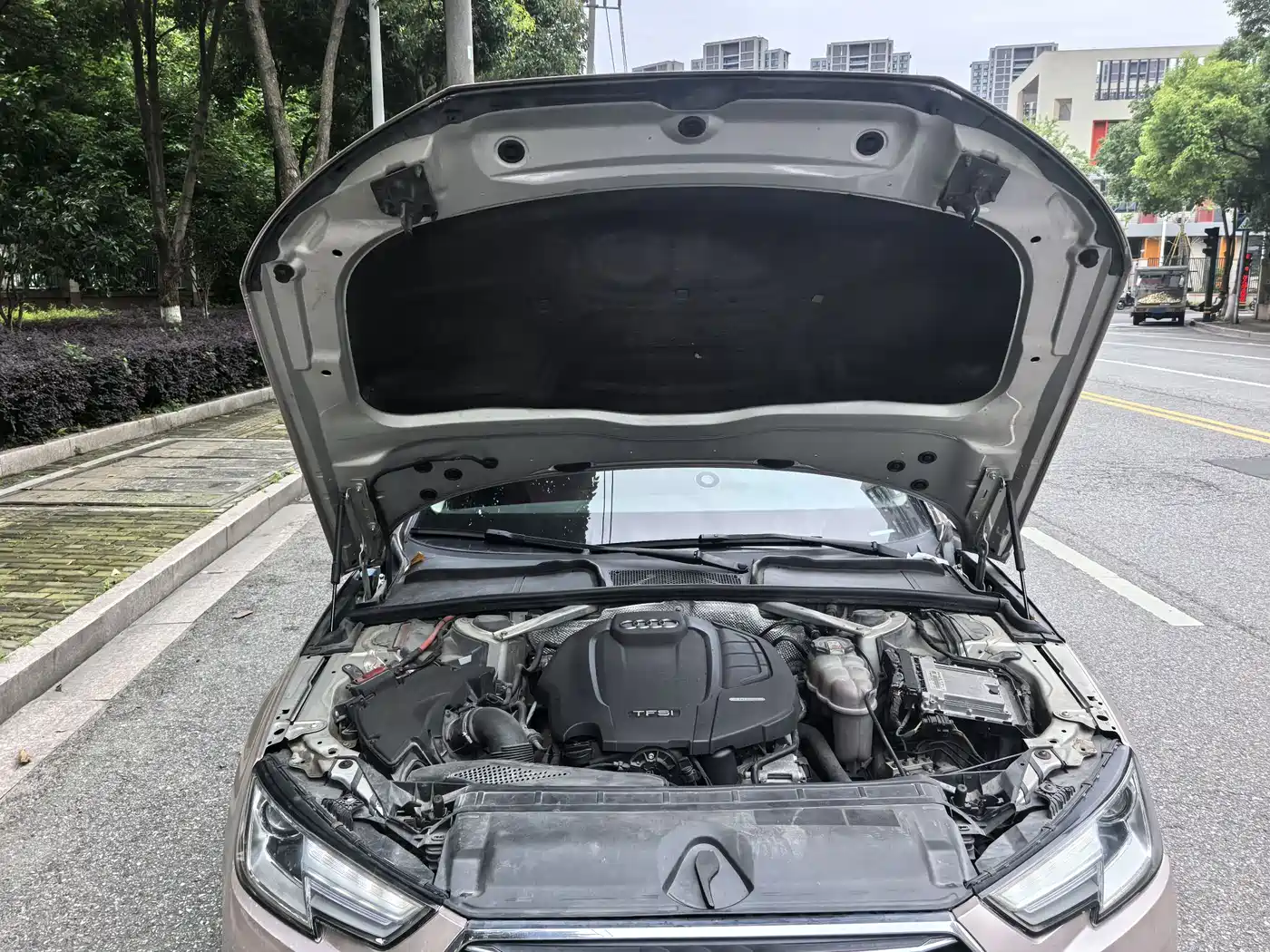 Фото 14 - Audi A4L