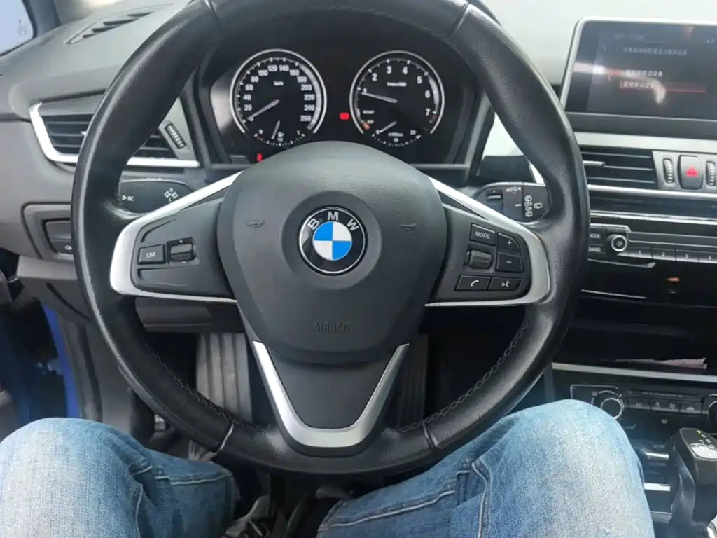 BMW 2 Series Touring 2019 2018 218i Sport Line
