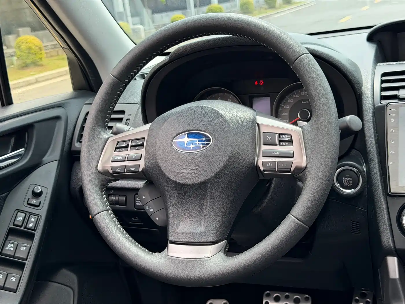 Subaru Forester 2013 2.5i Automatic Premium Edition фото 19