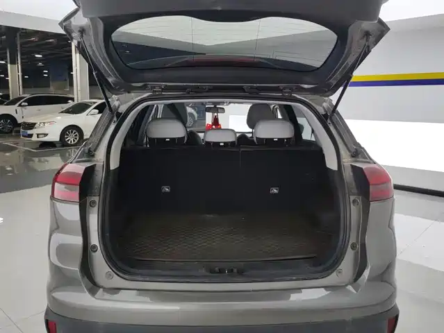 Geely Boyue 2022 1.8TD DCT Elegance — фото 4