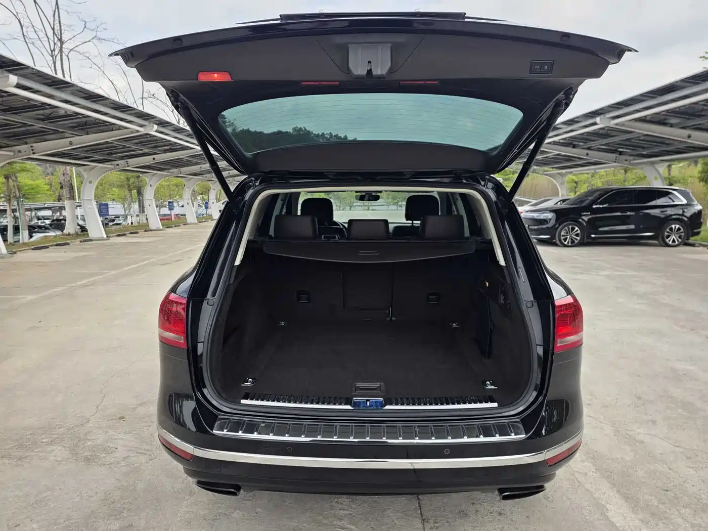 Volkswagen Touareg 2017 3.0TSI Explorer Edition фото 8