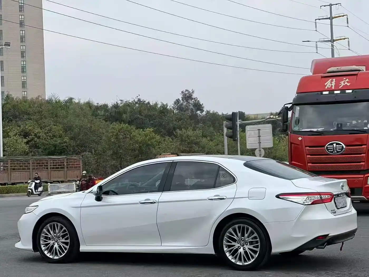 Toyota Camry 2018 2.5G Luxury Edition фото 6