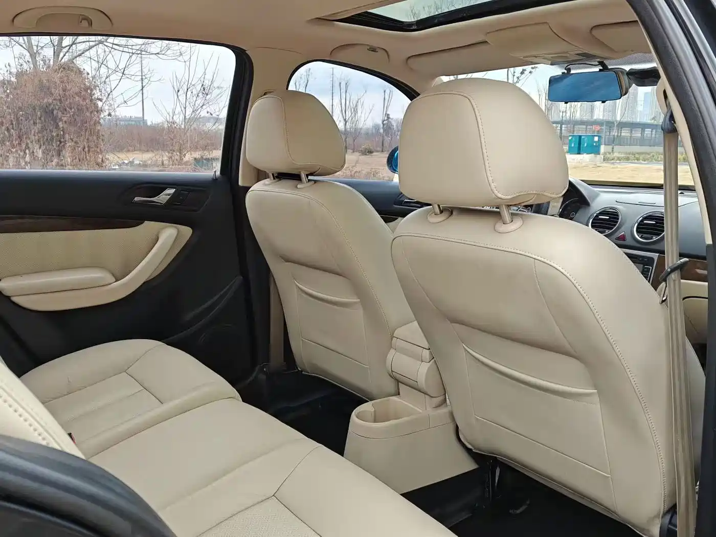 Volkswagen Lavida 2011 2011 1.6L Automatic Pinya Edition