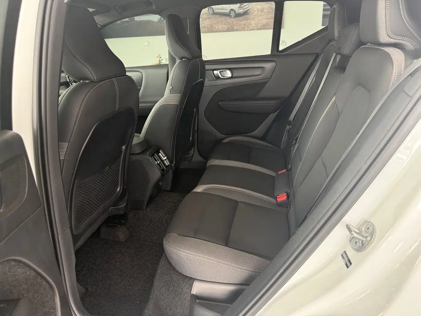 Volvo XC40 2024 2024 B3 Smart Elite Luxury Edition