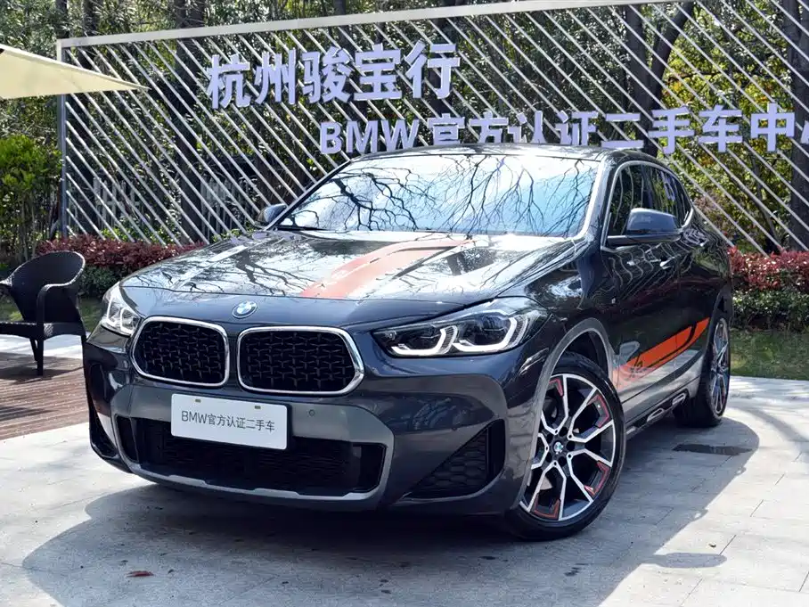 BMW X2