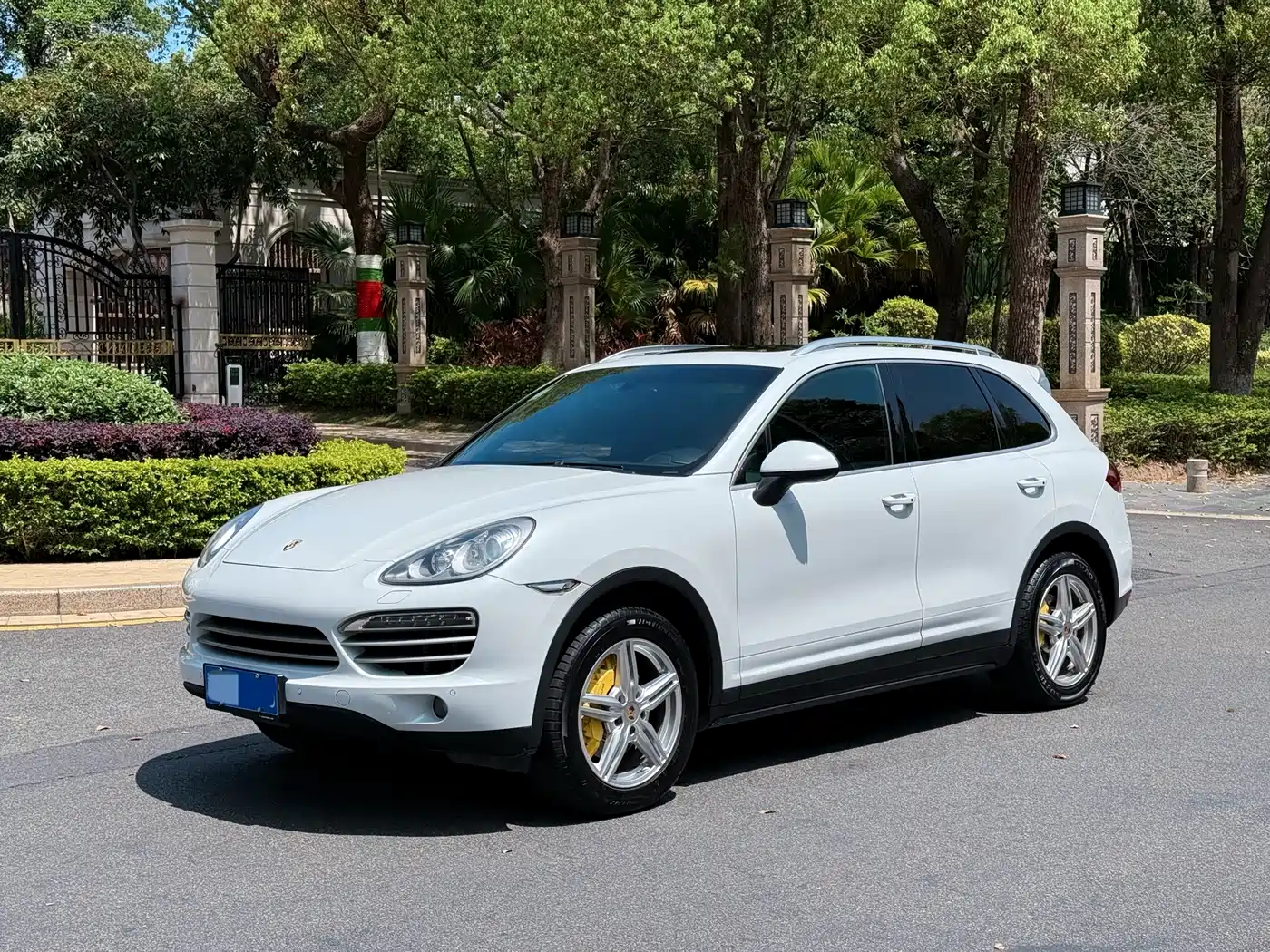 Porsche Cayenne 2014 Cayenne Platinum Edition 3.0T