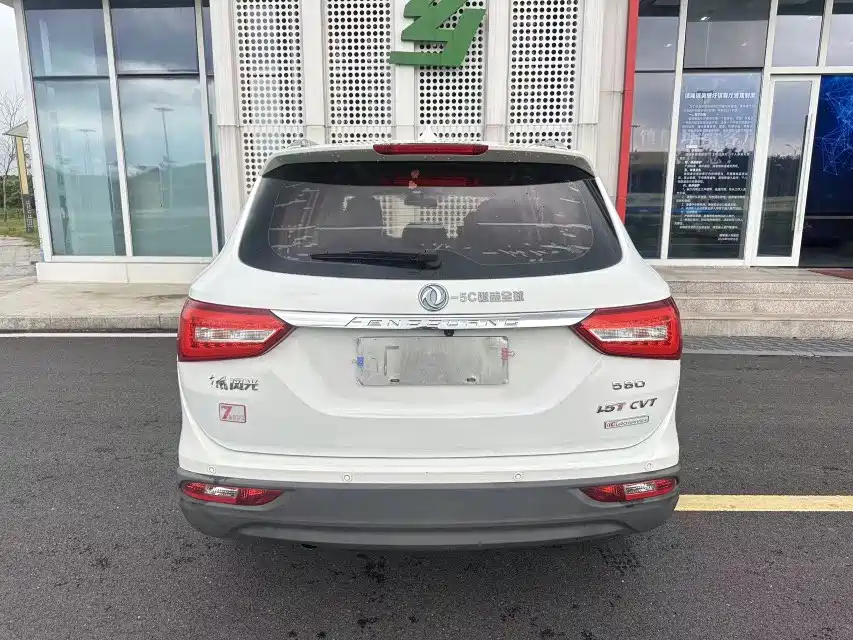 Dongfeng Fengguang Fengguang 580 2018 2017 1.5T CVT Comfort Version