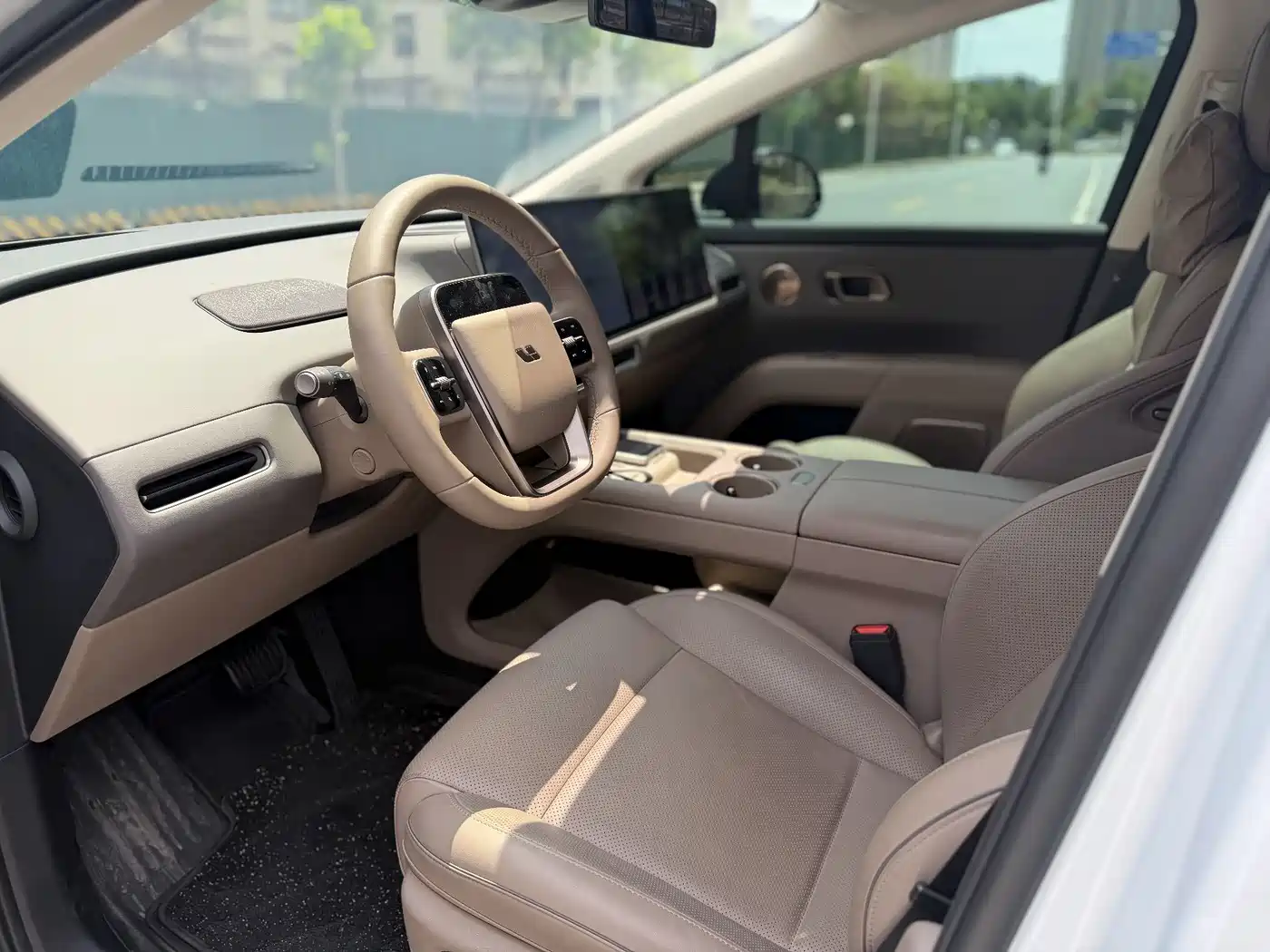 Li Auto Li i8 2025 Standard Edition фото 3