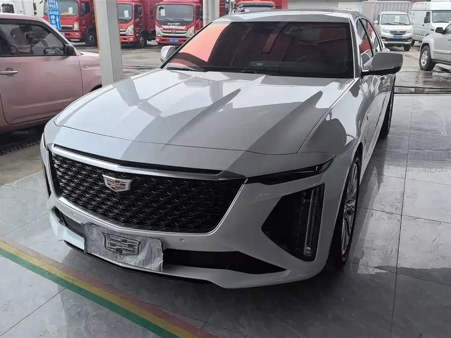 CADILLAC CT6