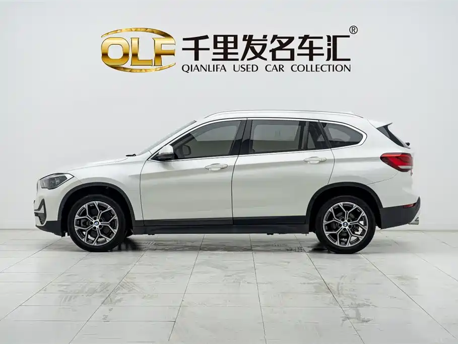 BMW X1 2021 sDrive25Li Leading фото 8