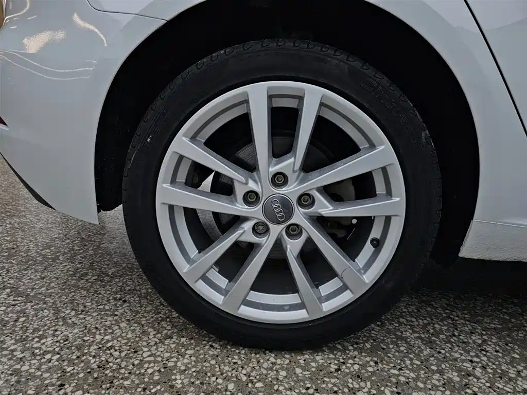 Audi A3 2019 Sportback 35 TFSI Progressive China VI фото 14