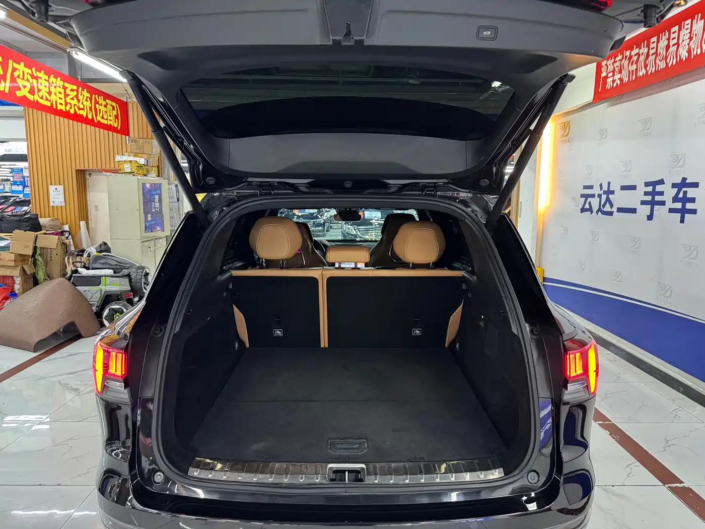 Lynk & Co 09 EM-P 2023 2023 2.0TD EM-P AWD Asian Games Executive Edition 5-Seater