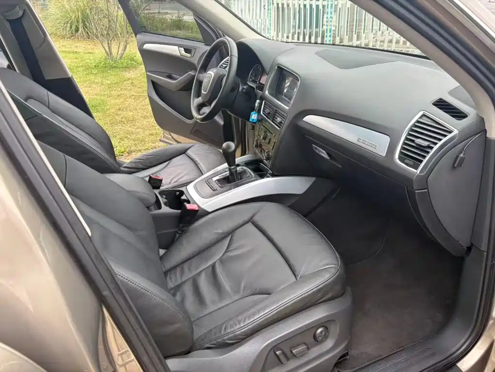 Audi Q5 2011 2010 2.0TFSI Progressive