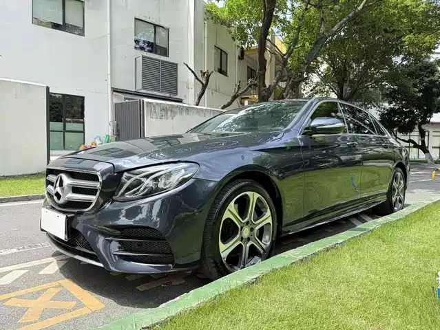  Mercedes-Benz Mercedes-Benz E-Class 2016 E 300 L Sport Fashion Type