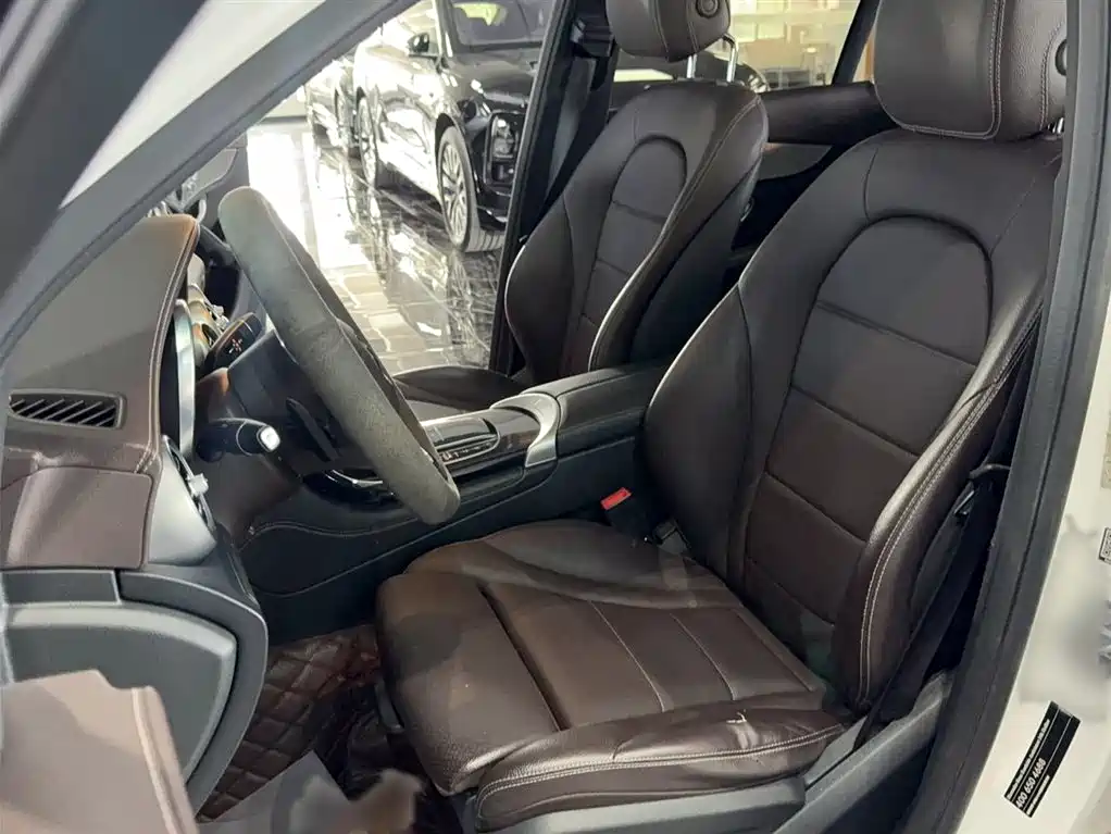 Mercedes-Benz GLC 2020 GLC 260 L 4MATIC Dynamic фото 12
